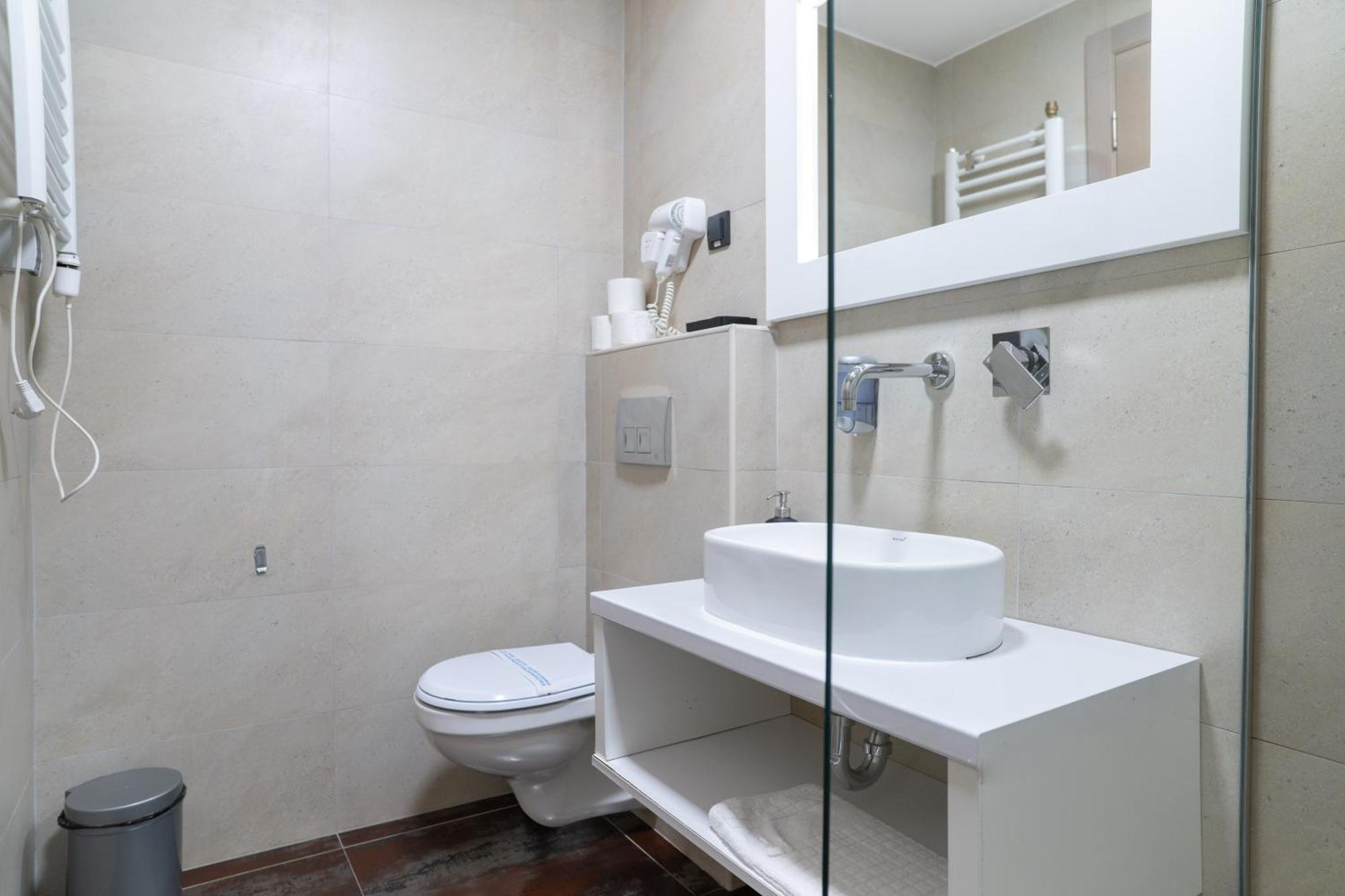 Hotel Passport Belgrad Dış mekan fotoğraf